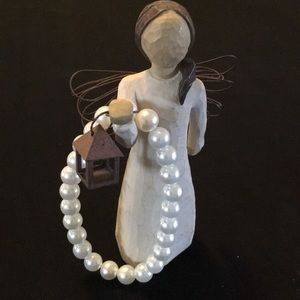 NWOT Elegant white beaded bracelet